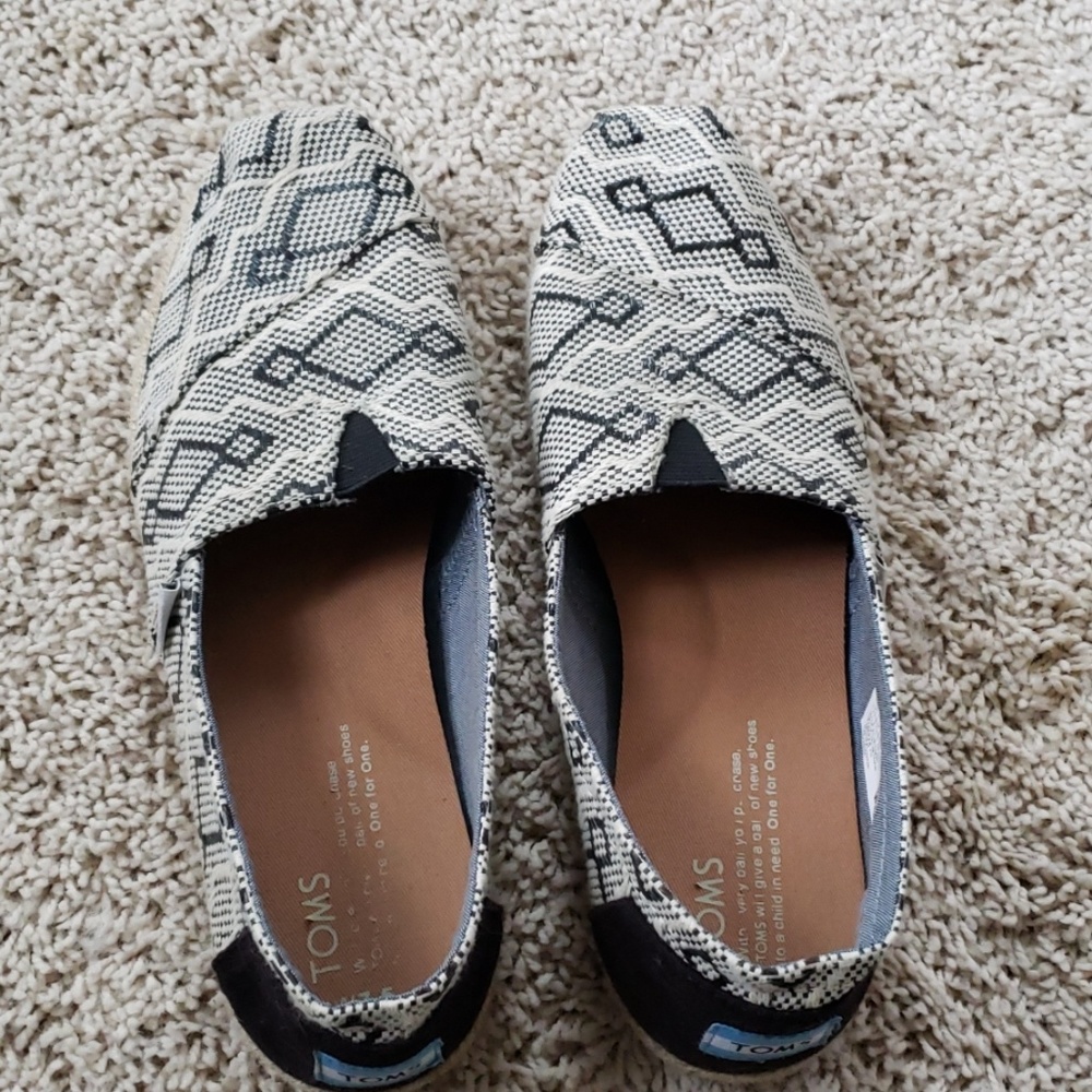 Tom's Women's shoes